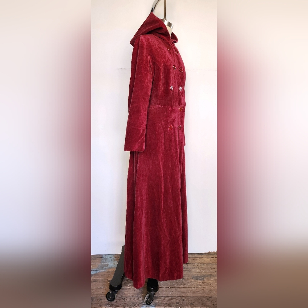 Vintage Hooded RED Corduroy Coat Floor Length Hooded Coat Red Riding Hood 70s - Picture 9 of 14